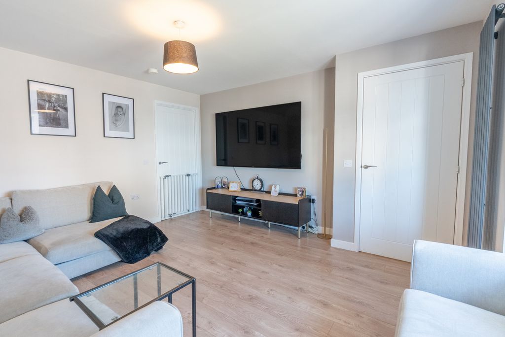 Additional image 6 of 3 bed semi-detached house for saleBaird Drive, Shotts ML7