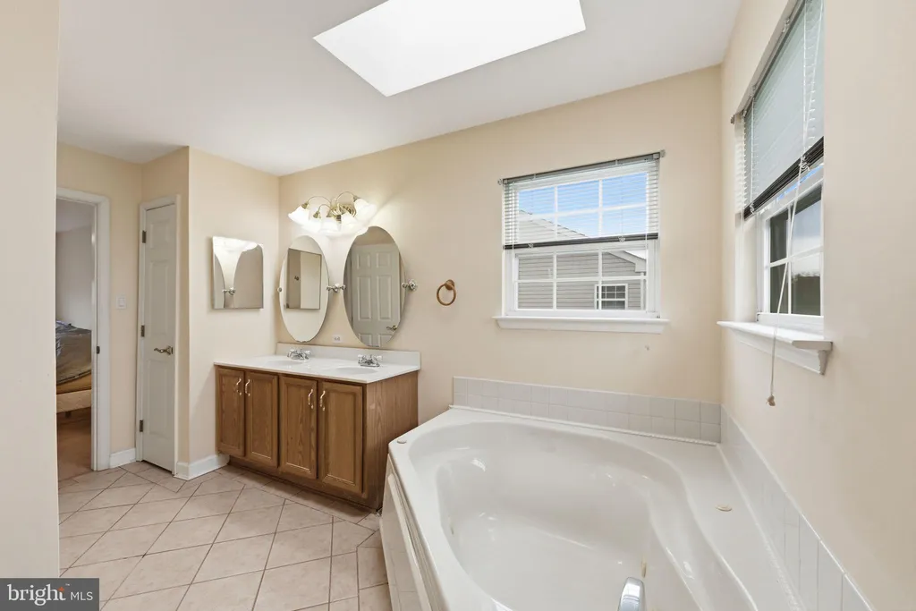 Additional image 33 of 308 Waterview Drive, New Castle, DE 19720