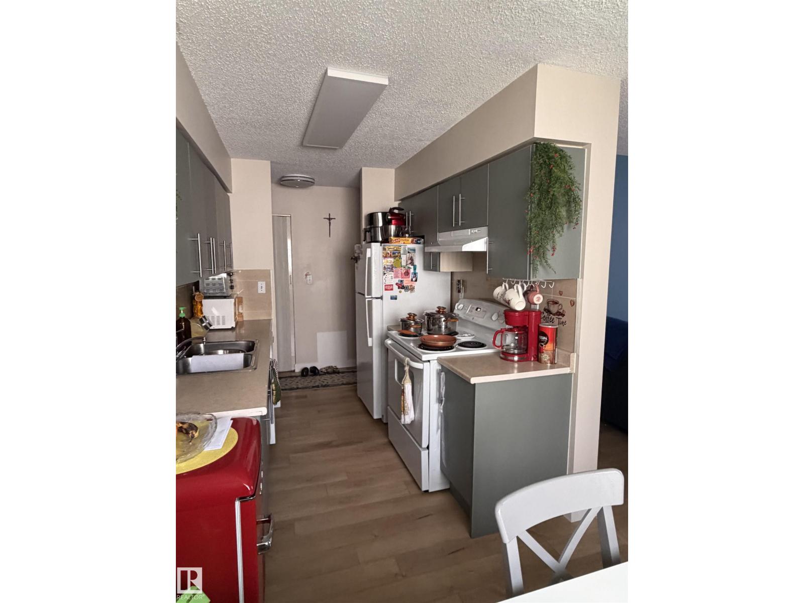 Additional image 4 of 205-10604 110 Avenue NW, Edmonton, AB, T5H4C7