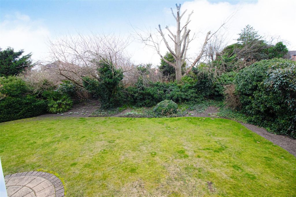 Additional image 22 of 3 bed flat for saleCambridge Road, Southport, Merseyside PR9