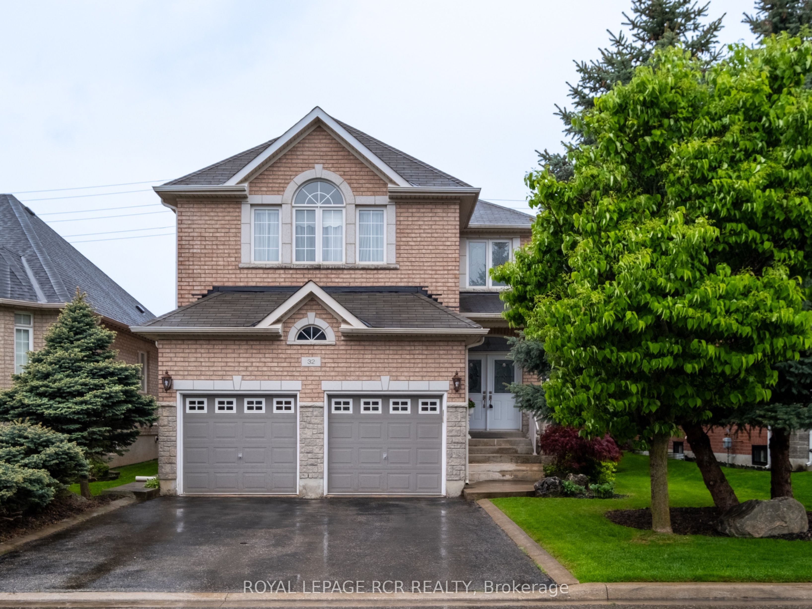 32 Dokkum Crescent, Brampton, ON, L6Z 0E2