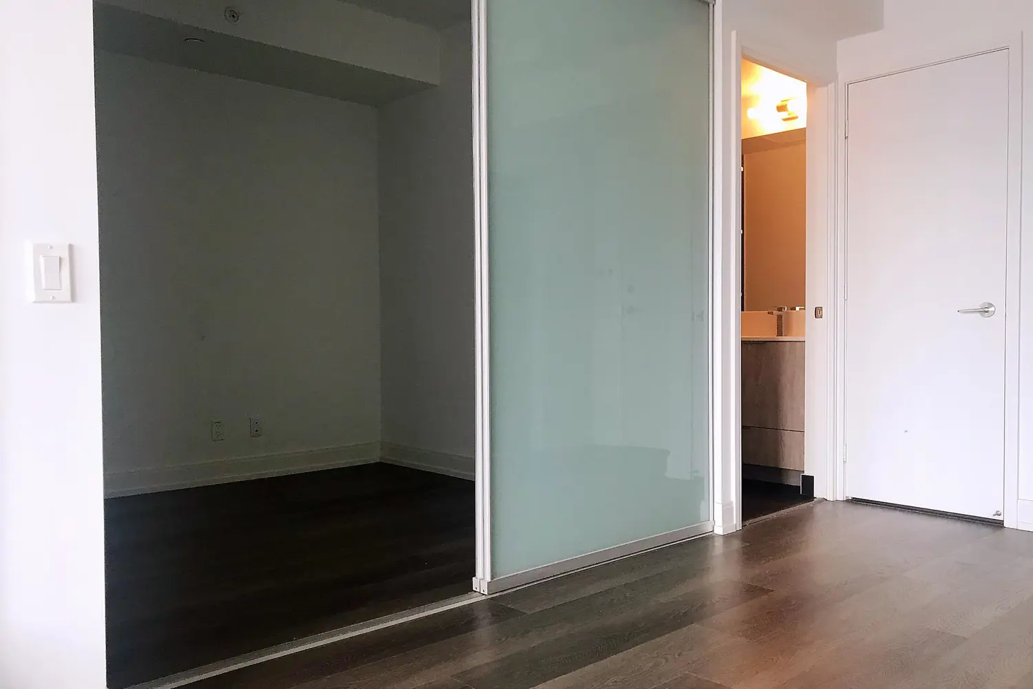181 Dundas Street 1806 photo 3