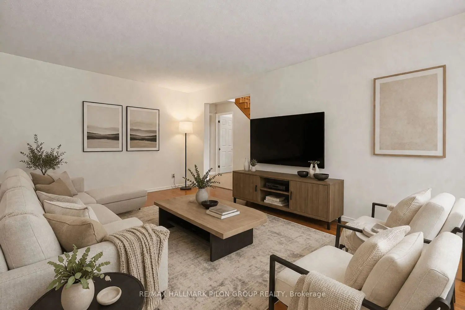 56 Townsend Drive photo 2