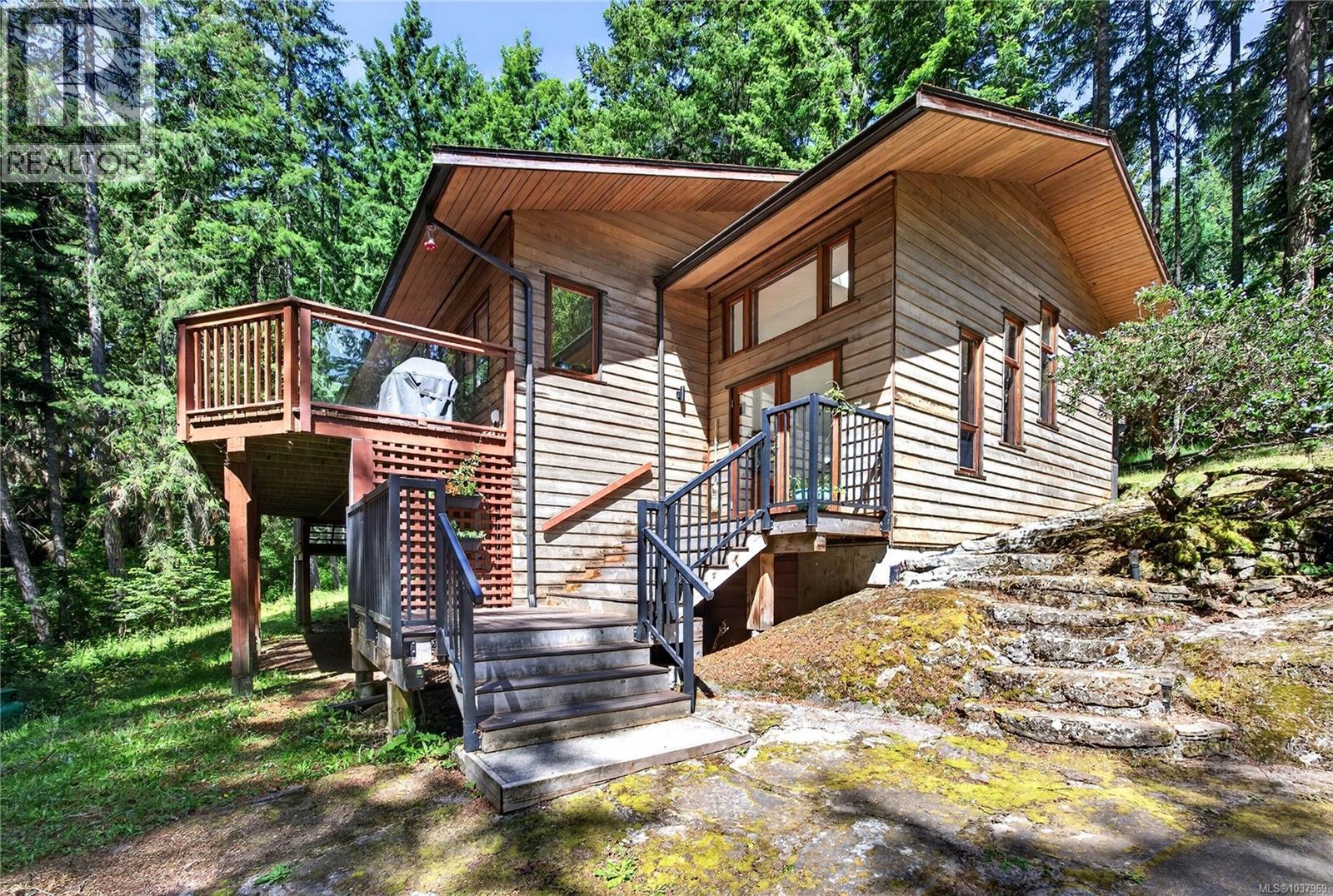 206 Cormorant Cres