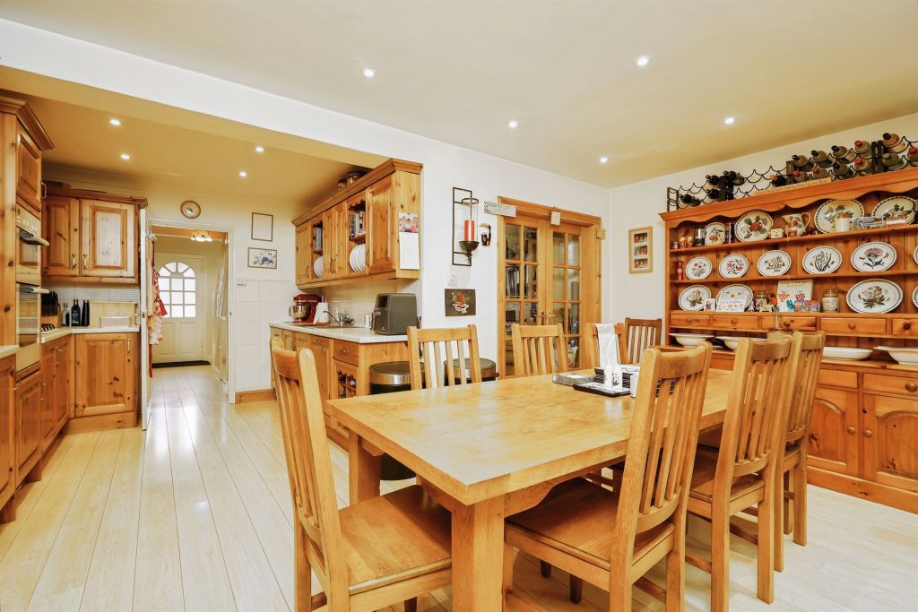 Additional image 3 of 4 bed semi-detached house for saleHeadley Way, Headington, Oxford OX3