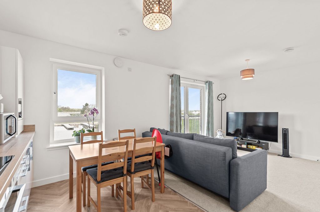 Additional image 4 of 2 bed flat for saleCanal View, Winchburgh EH52