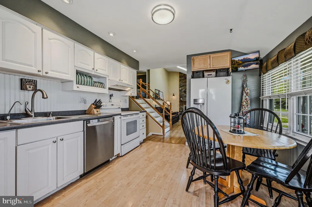 Additional image 11 of 881 Broadfield Drive, Newark, DE 19713