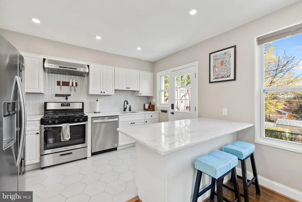 Additional image 9 of 4717 7th Street NE, Washington, DC 20017
