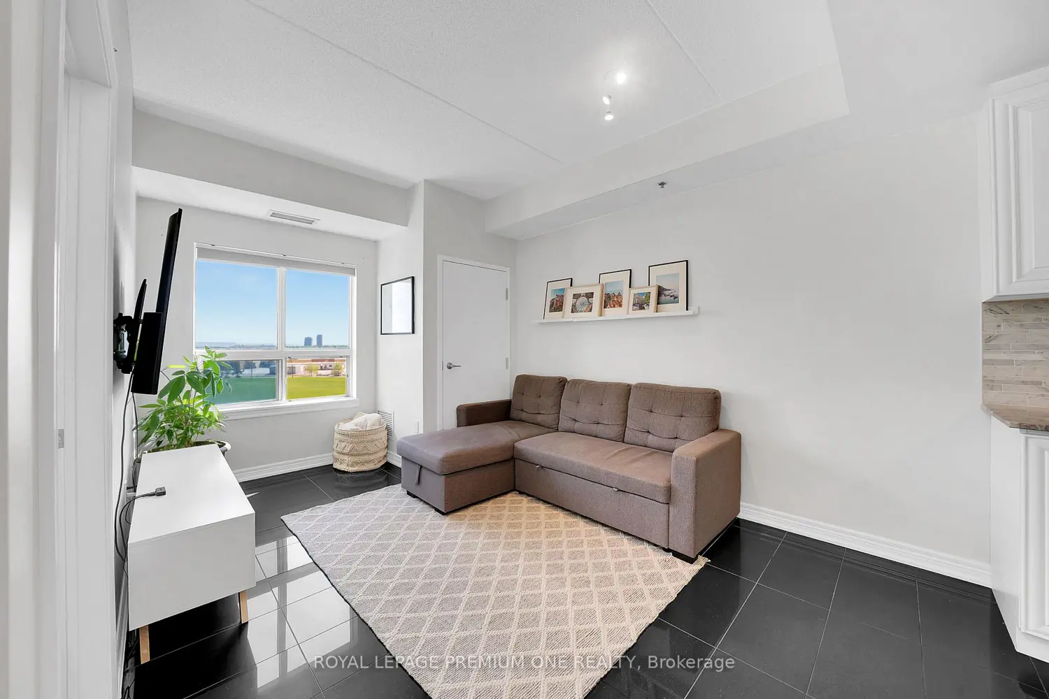 1419 Costigan Road 508 photo 2