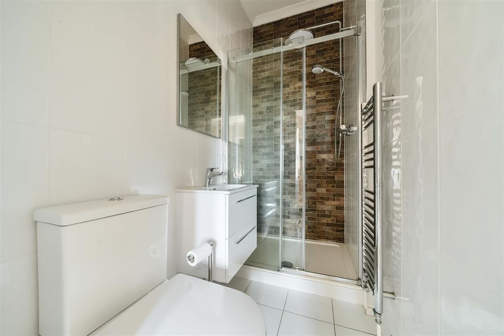 Additional image 8 of 2 bed flat for saleRembrandt Court, Swansea SA2