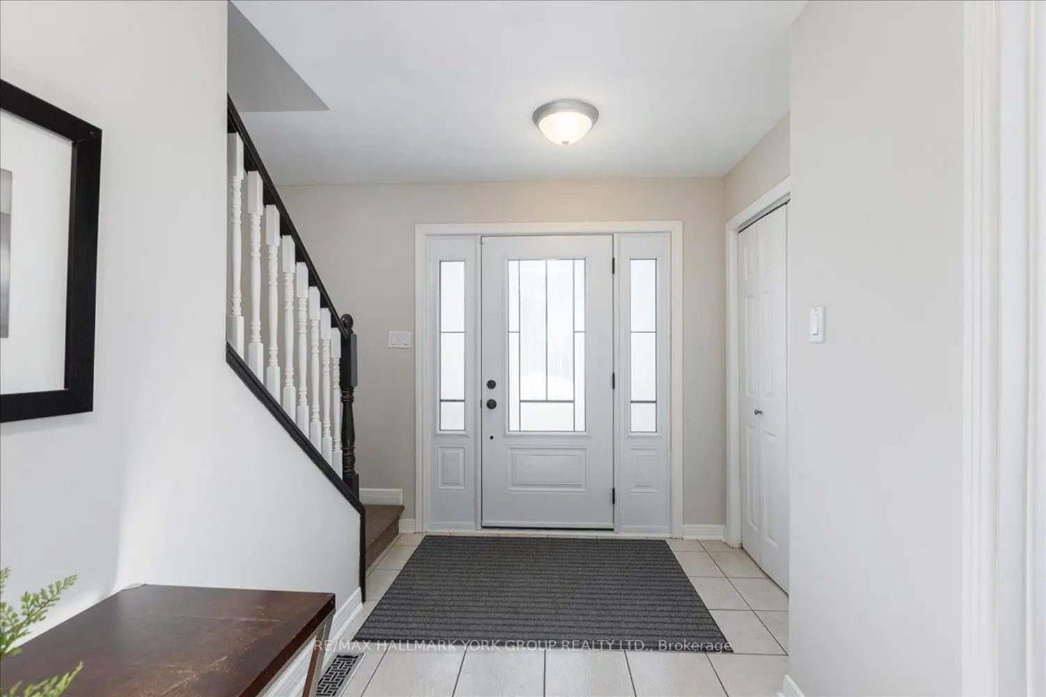 19 Silverstone Crescent photo 5