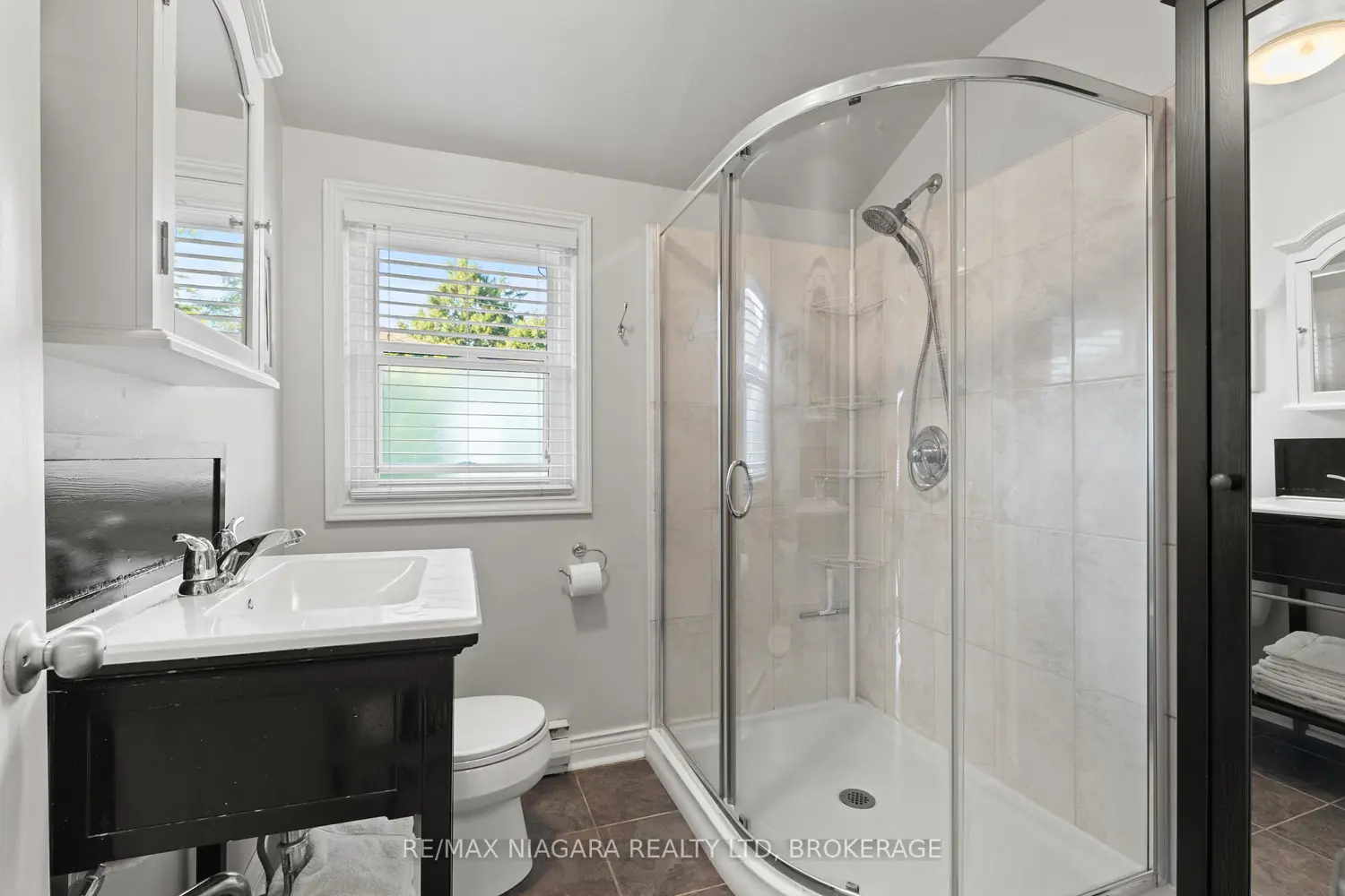 Additional image 9 of 123 South Drive