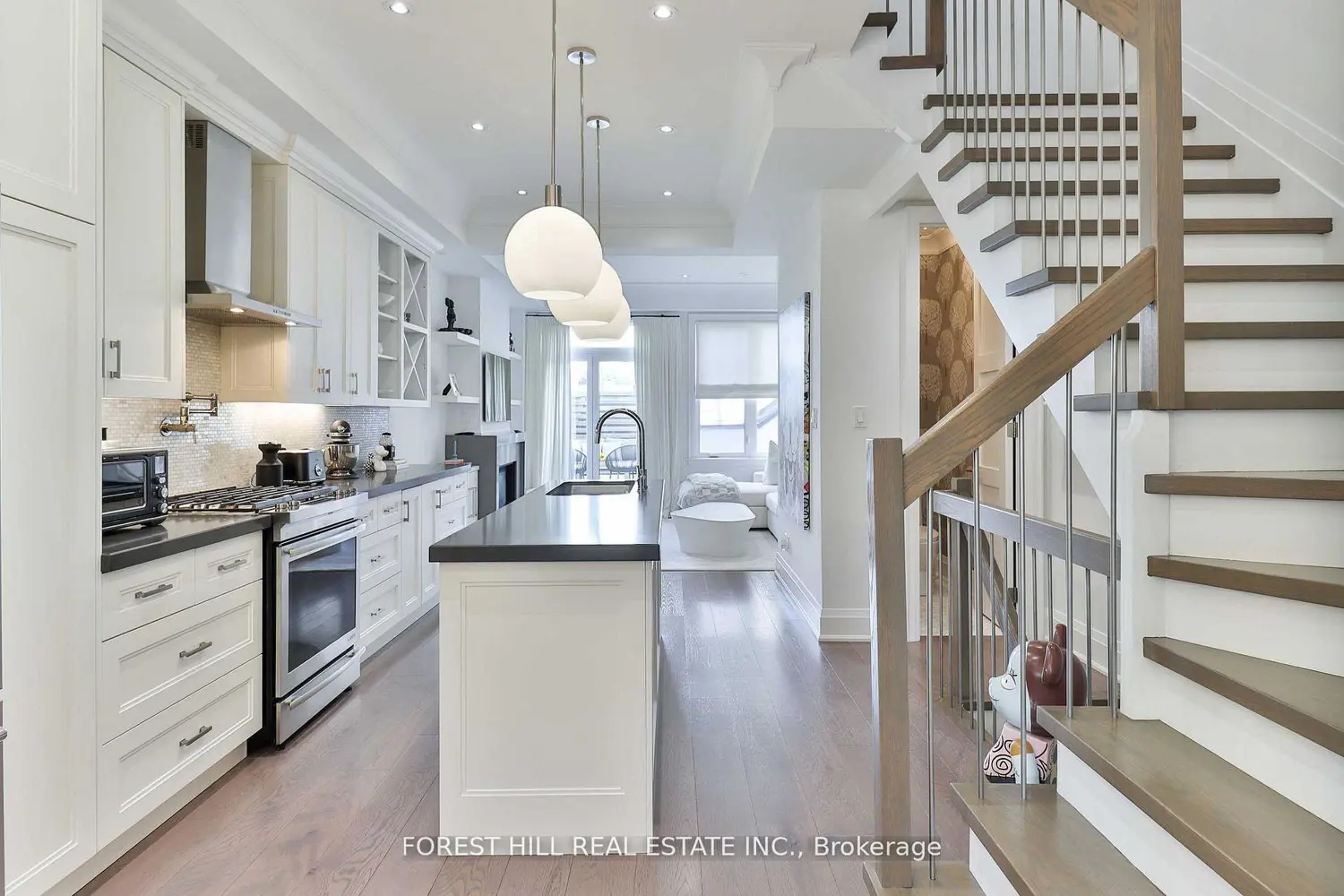 51B Burnaby Boulevard photo 5