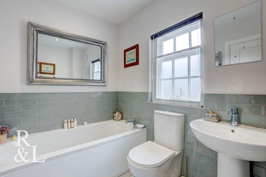 Additional image 22 of 2 bed flat for saleKilwardby Street, Ashby-De-La-Zouch LE65