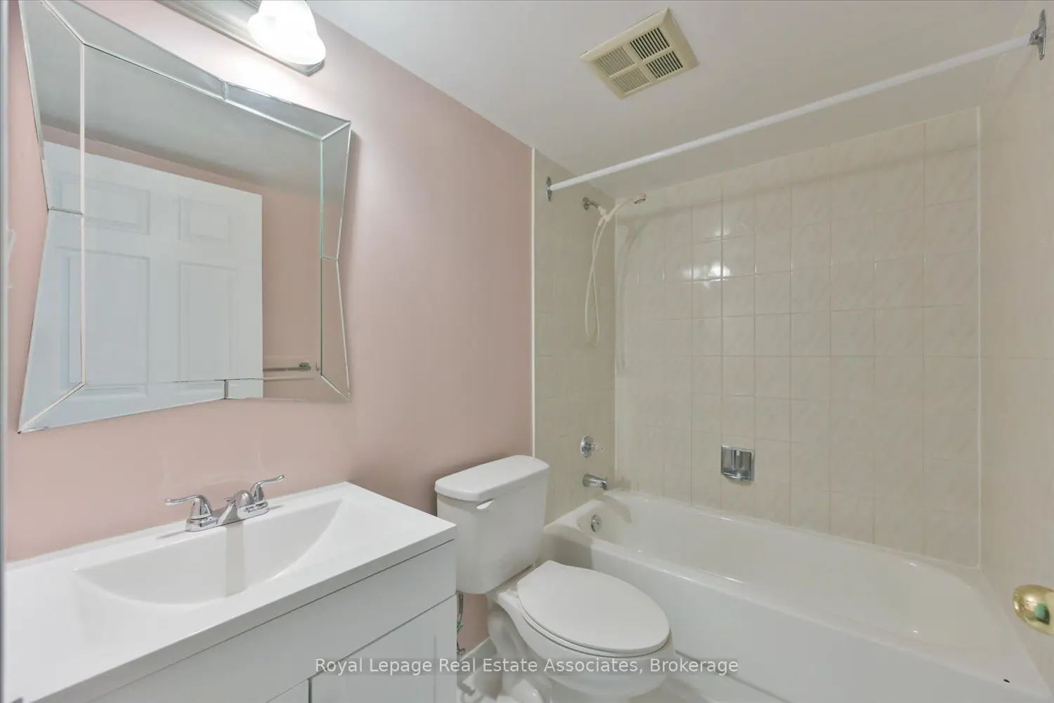 Additional image 14 of 10 Malta Avenue 1209