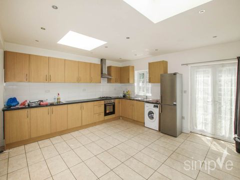Mount Road, Hayes, Middlesex UB3