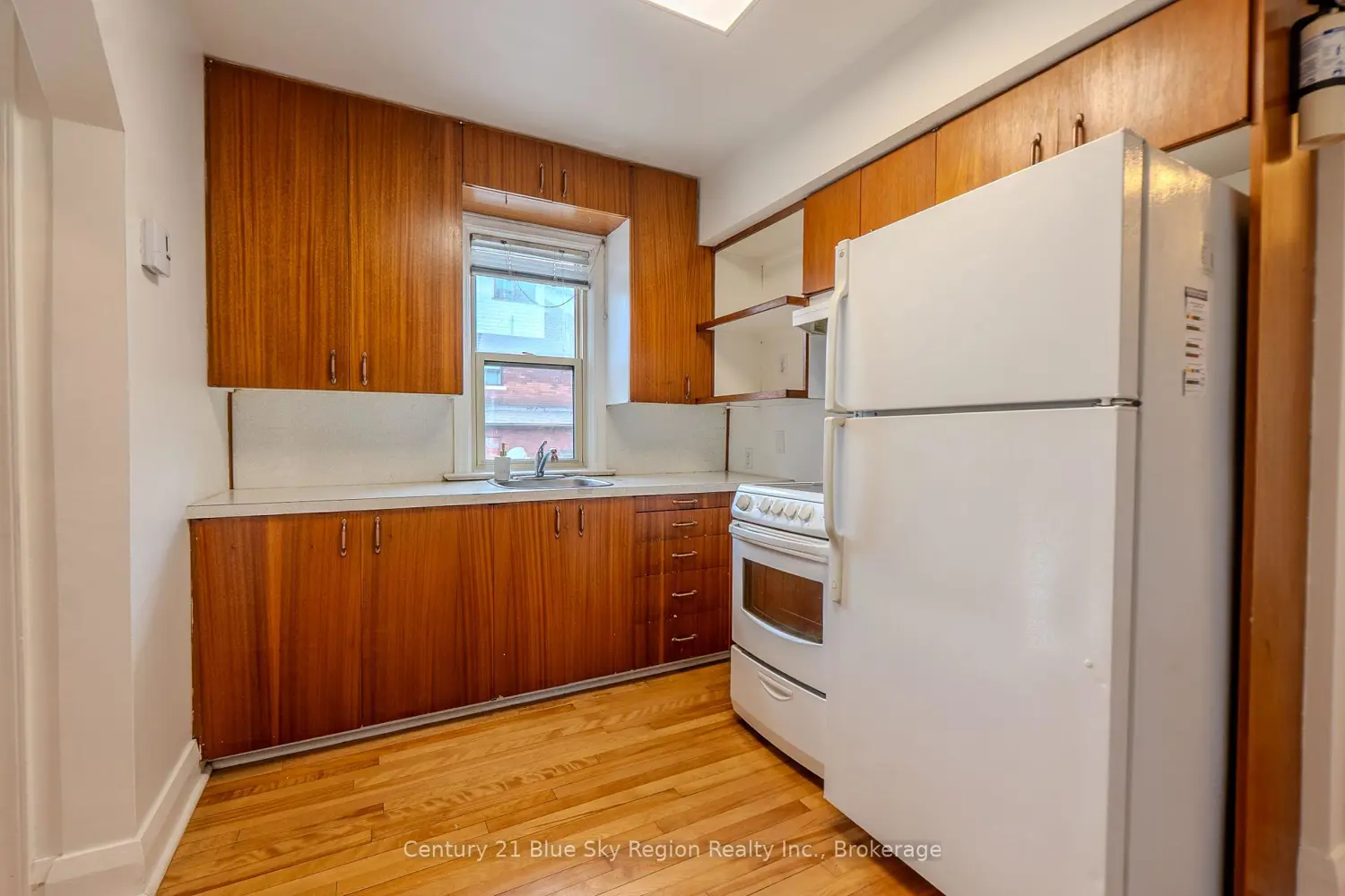 Additional image 4 of 459 Fisher Street