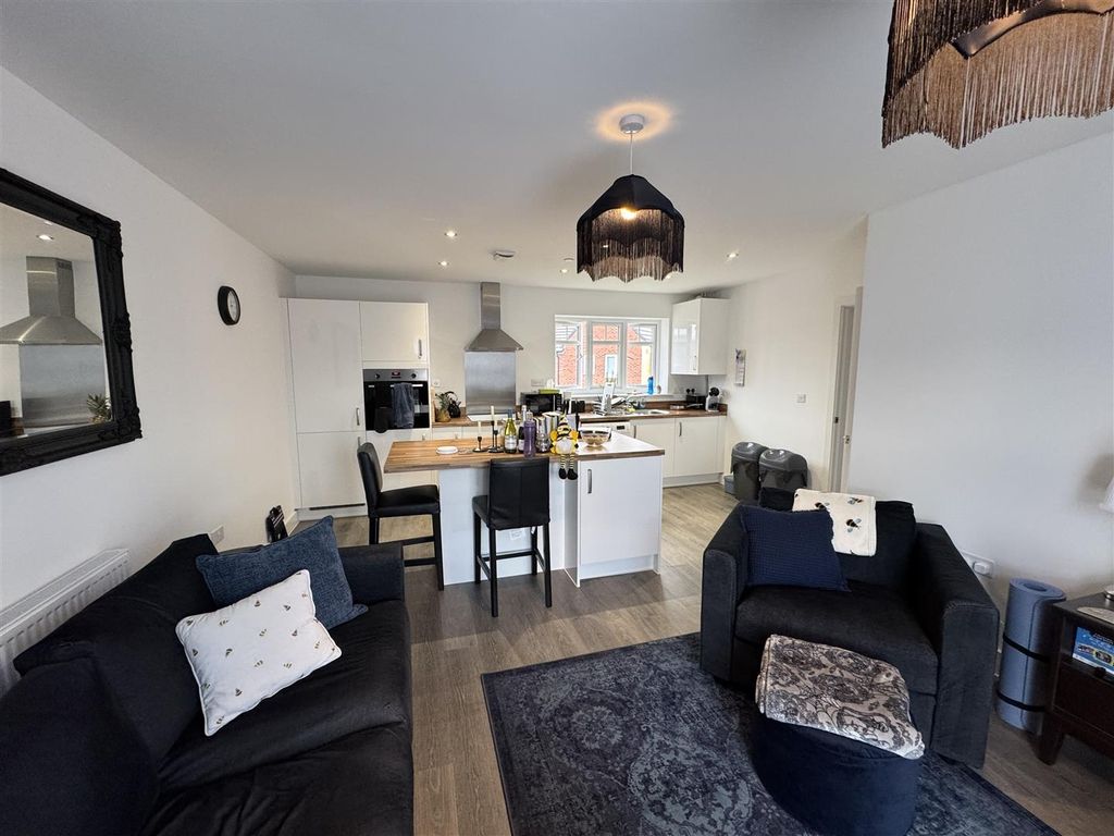 Additional image 2 of 2 bed flat for saleCape Lindsey Road, Newport NP20