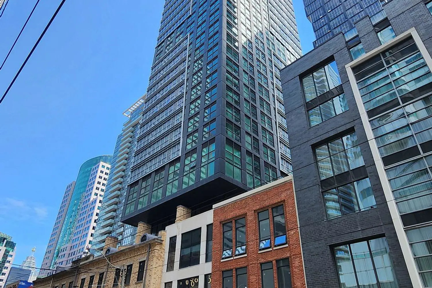 327 King Street 1506