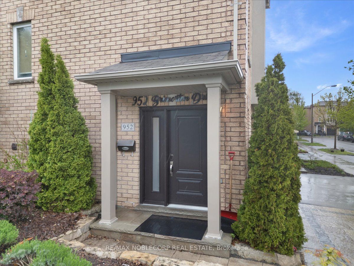 952 Brimorton Drive, Toronto, ON, M1G 2V2 photo 4