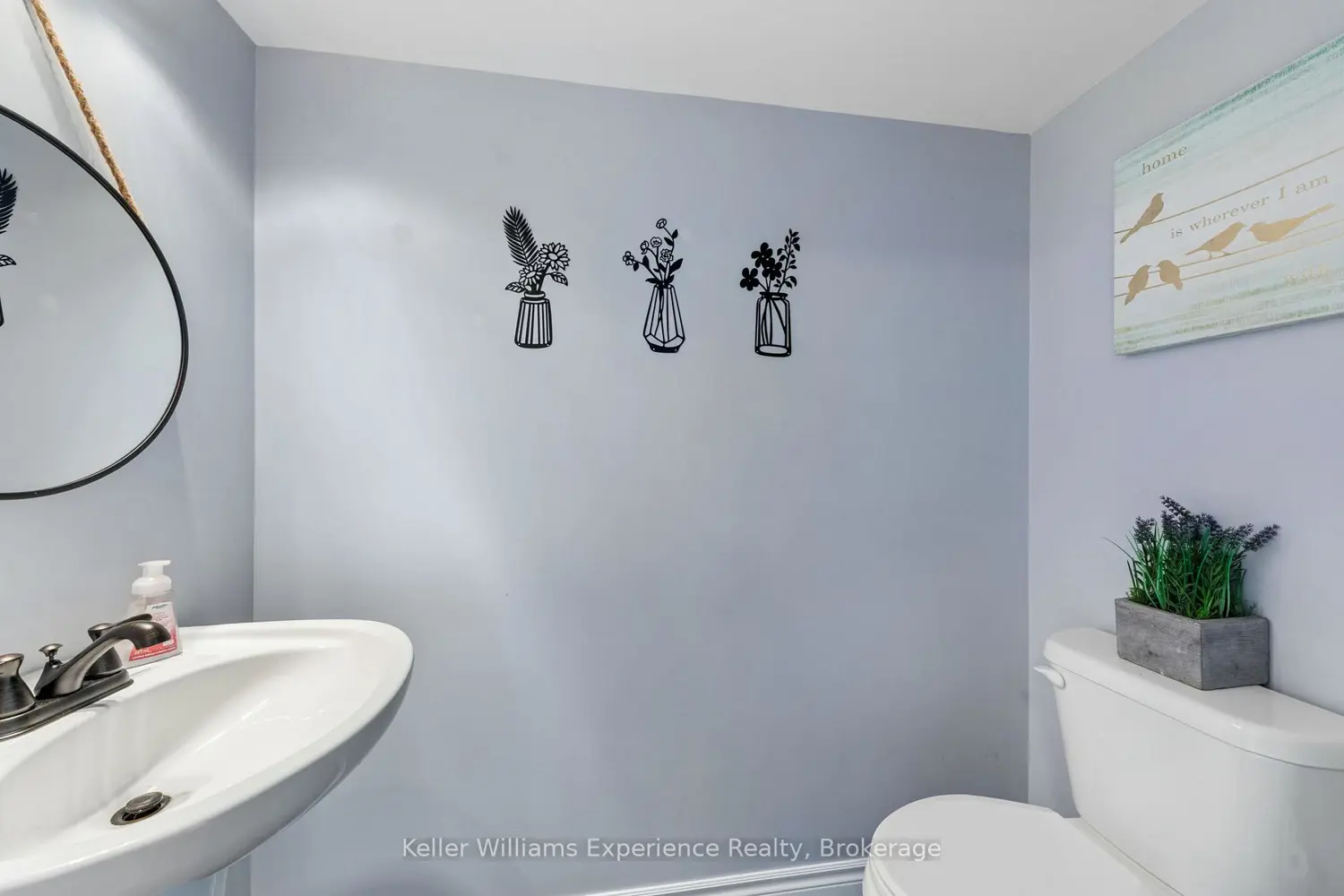 5525 Penetanguishene Road photo 5