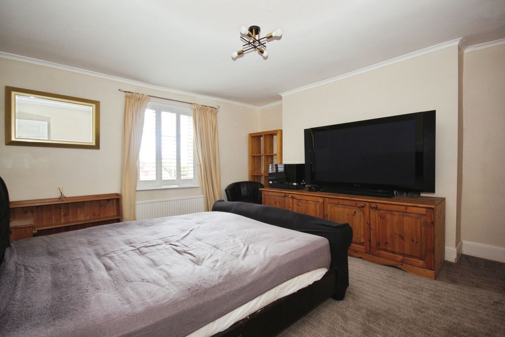 Additional image 12 of 2 bed flat for saleClarendon Square, Leamington Spa CV32