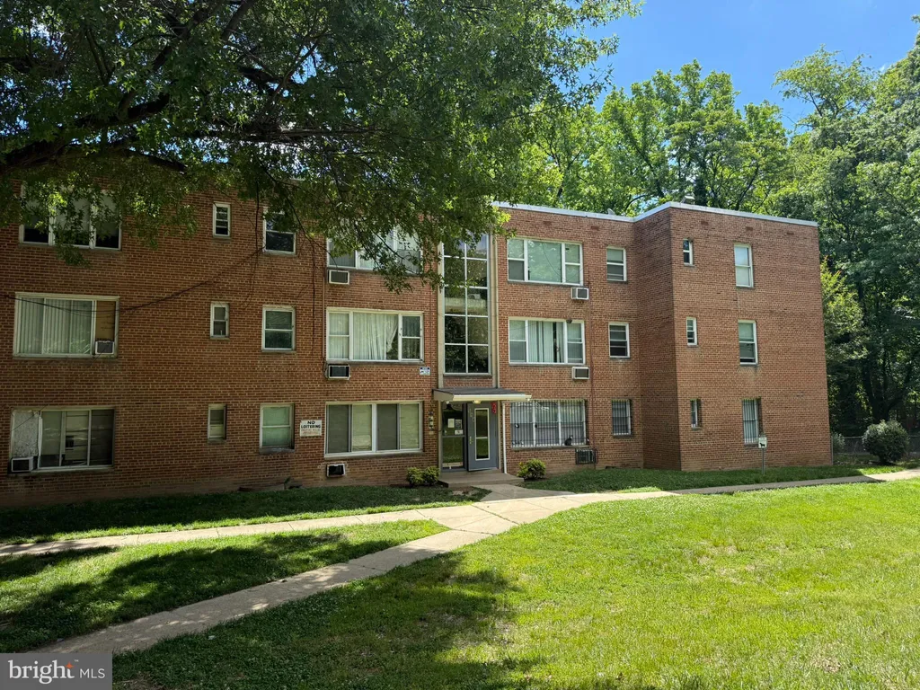 514 Ridge Road SE Unit 109, Washington, DC 20019