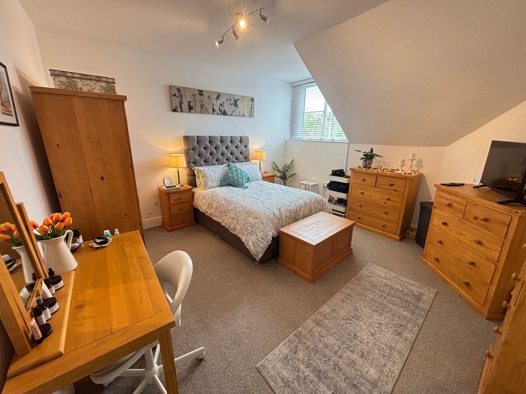 Additional image 8 of 2 bed flat for saleTemple Street, Llandrindod Wells LD1
