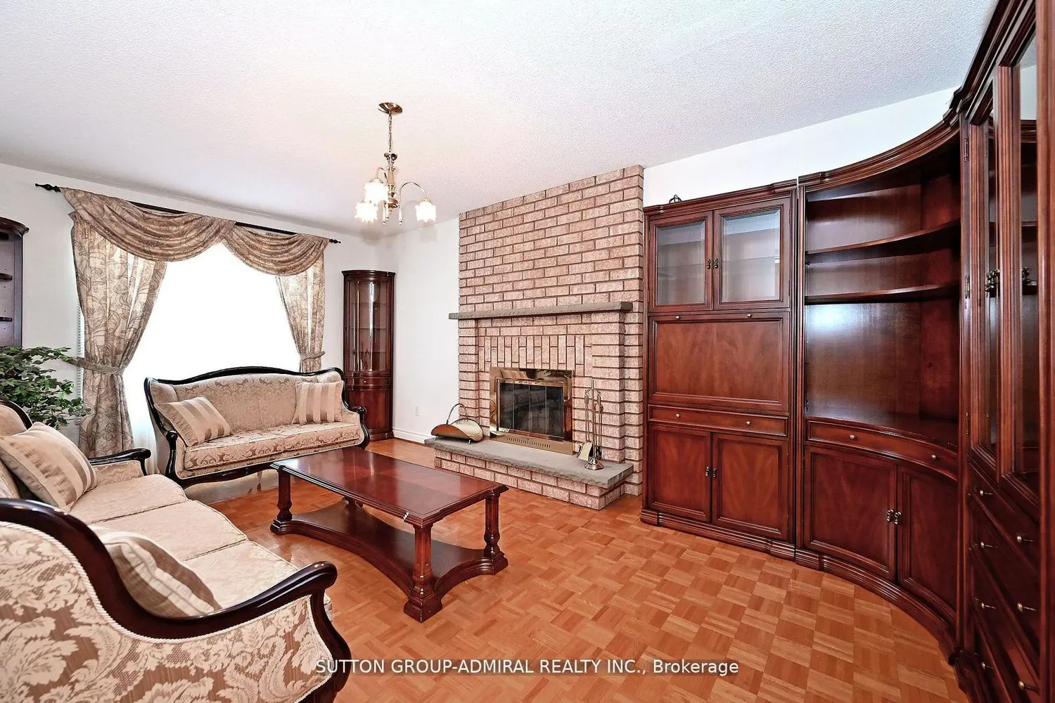 Additional image 11 of 45 Royal Garden Boulevard