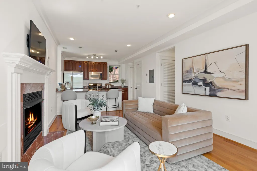 19 Logan Circle NW Unit 300, Washington, DC 20005 photo 4