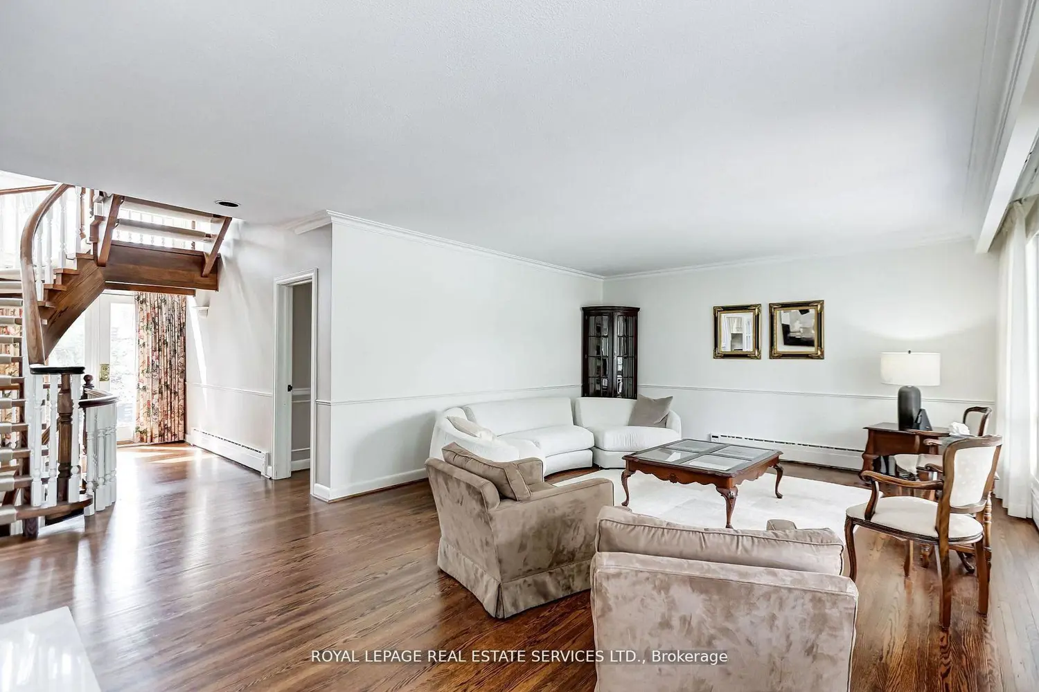32 Edenbrook Hill photo 3