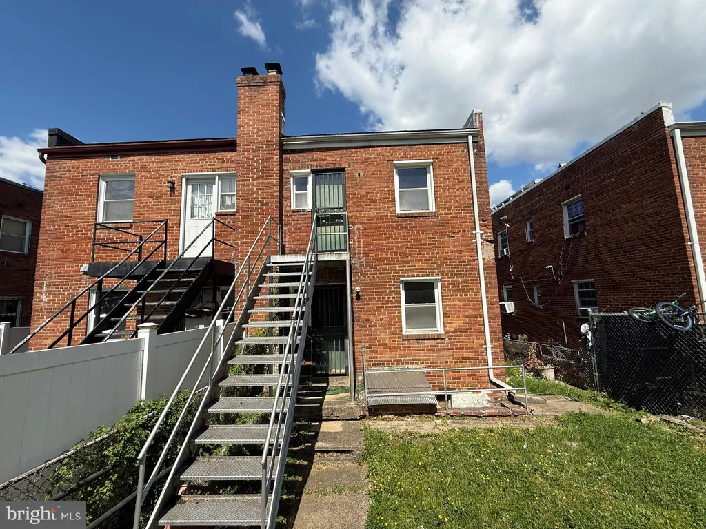 449 Valley Avenue SE, Washington, DC 20032