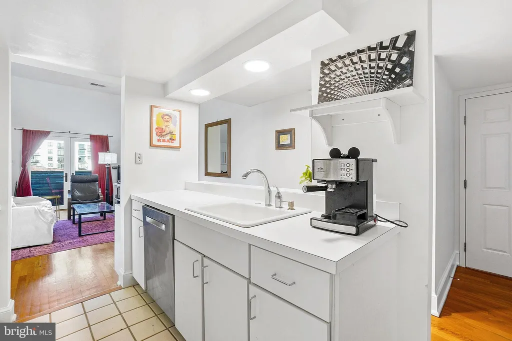 Additional image 5 of 301 G Street NE Unit 32, Washington, DC 20002