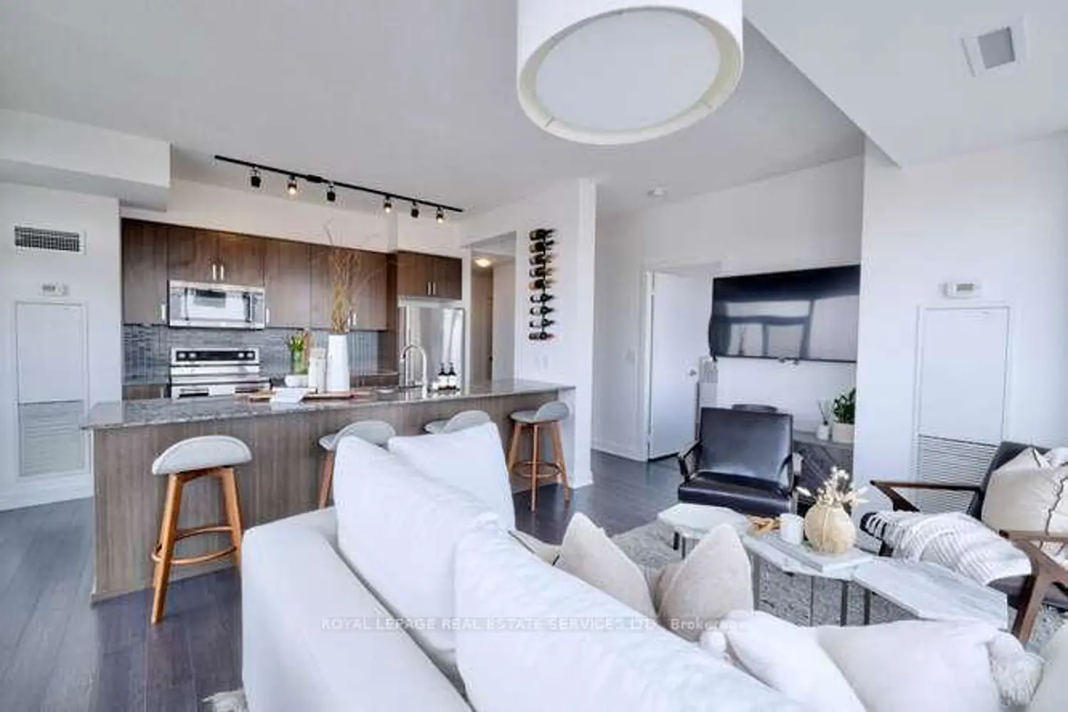 1603 Eglinton Avenue 1109