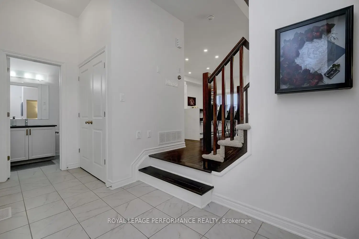125 Dun Skipper Drive photo 2