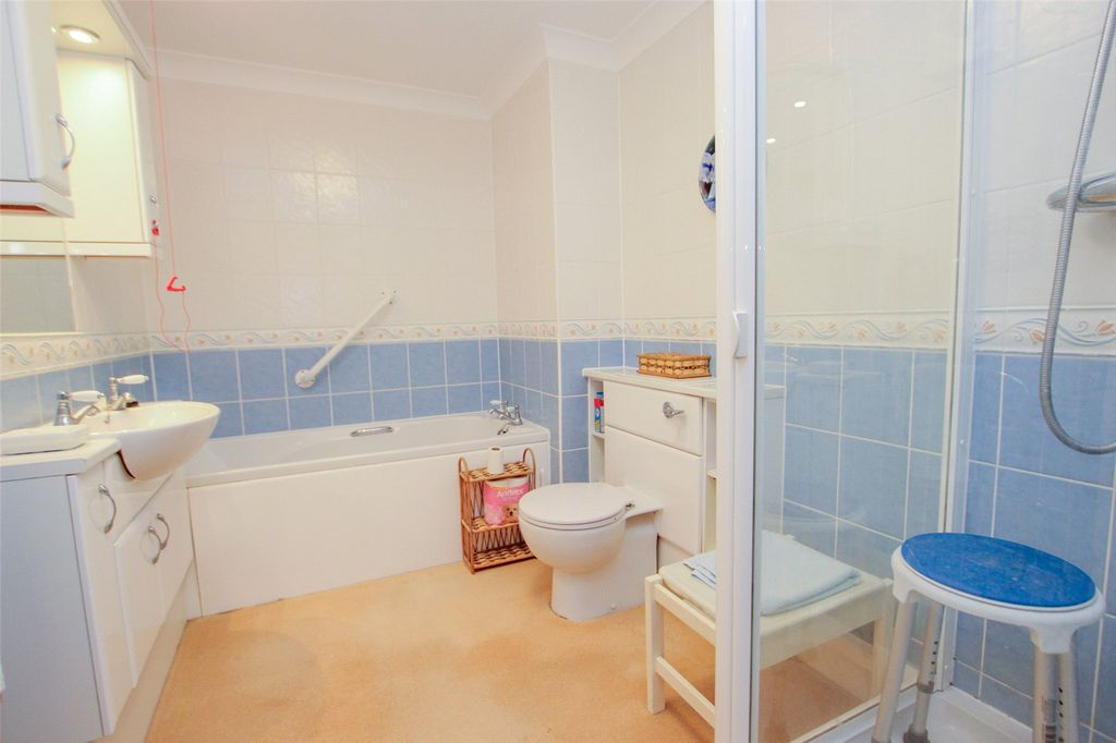Additional image 16 of 2 bed flat for saleBeach Road, Weston-Super-Mare, Somerset BS23