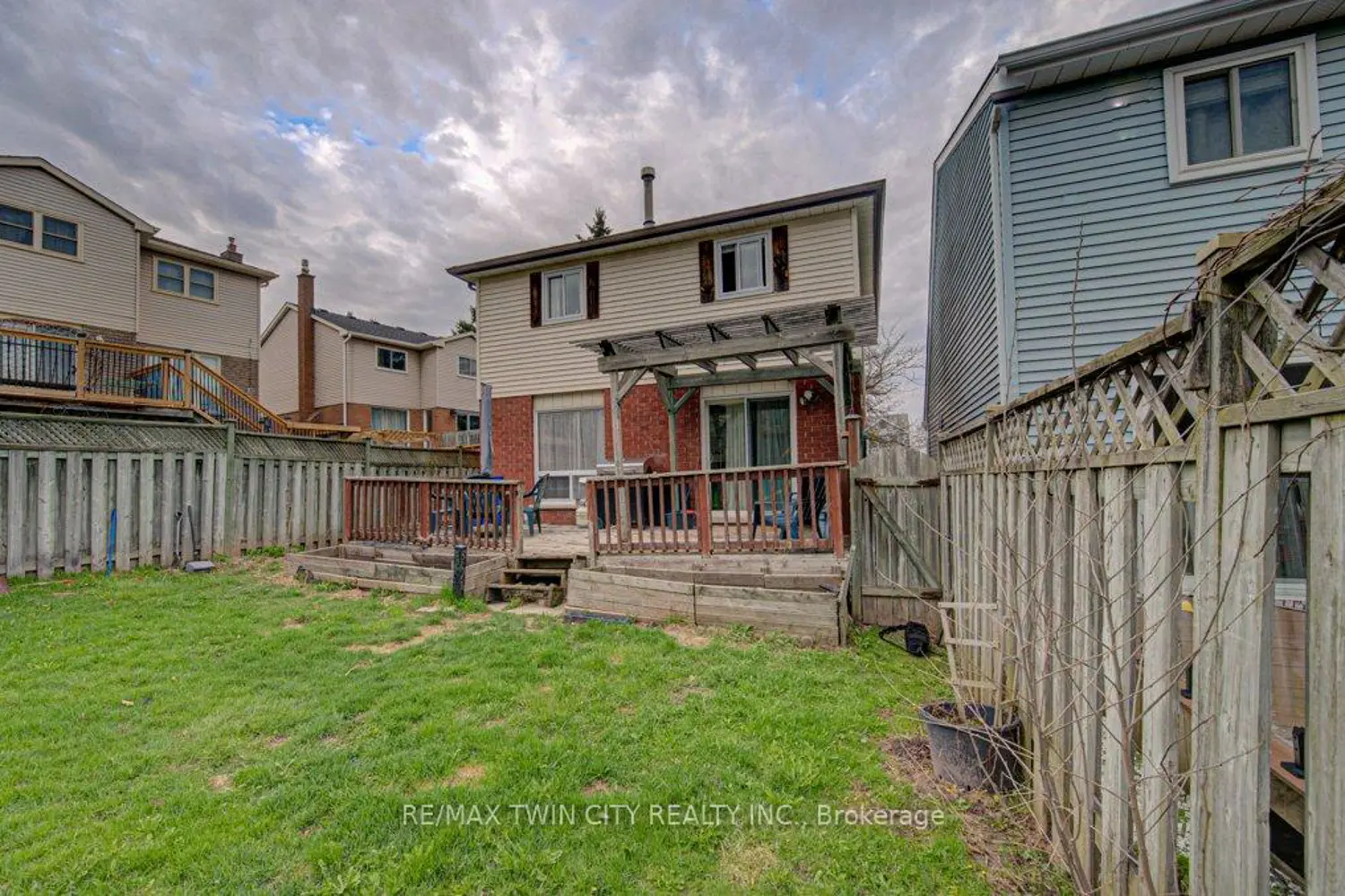 Additional image 14 of 237B Thistleglen Place
