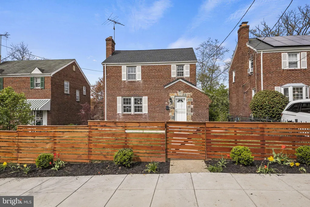 Additional image 2 of 1807 41st Place SE, Washington, DC 20020