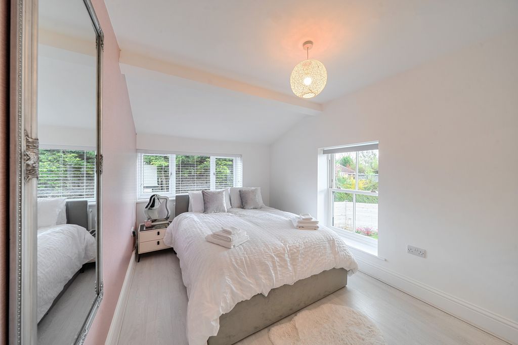 Additional image 11 of 4 bed detached house for saleFox Close, Oxford OX44