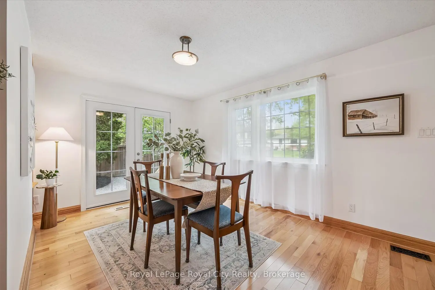136 Emma Street photo 5