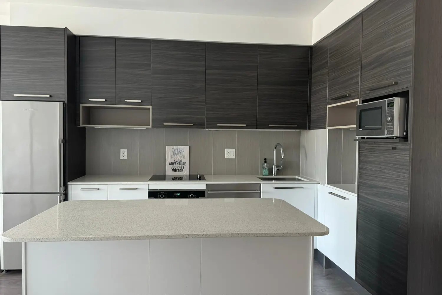36 Park Lawn Road 1206 photo 5
