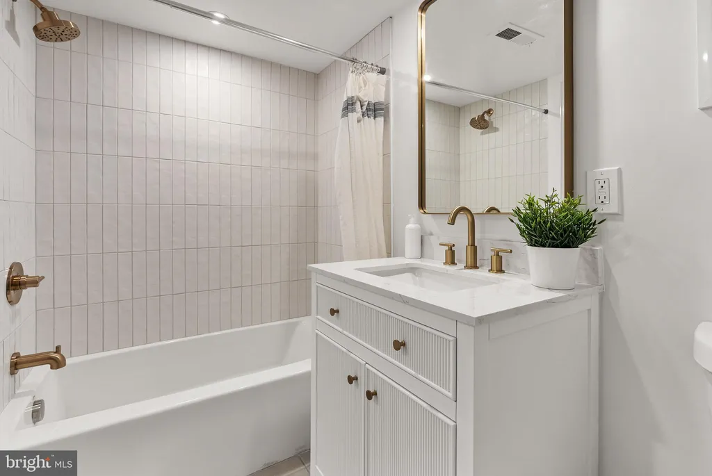 Additional image 41 of 4308 4th Street NW, Washington, DC 20011