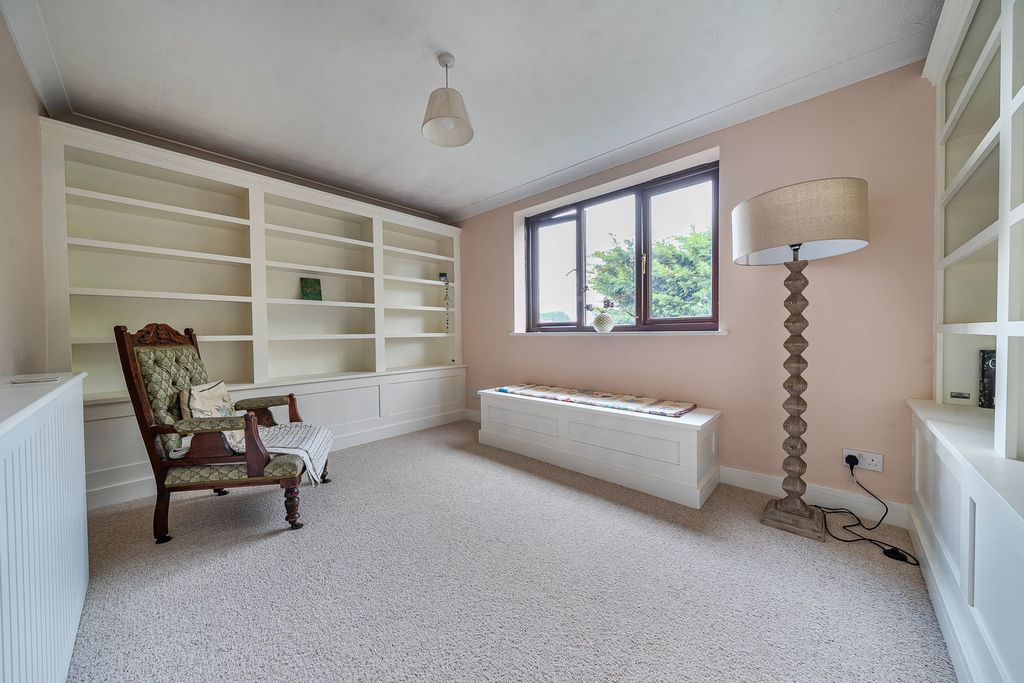Additional image 15 of 4 bed semi-detached house for saleSingleton Close, Minster, Ramsgate CT12