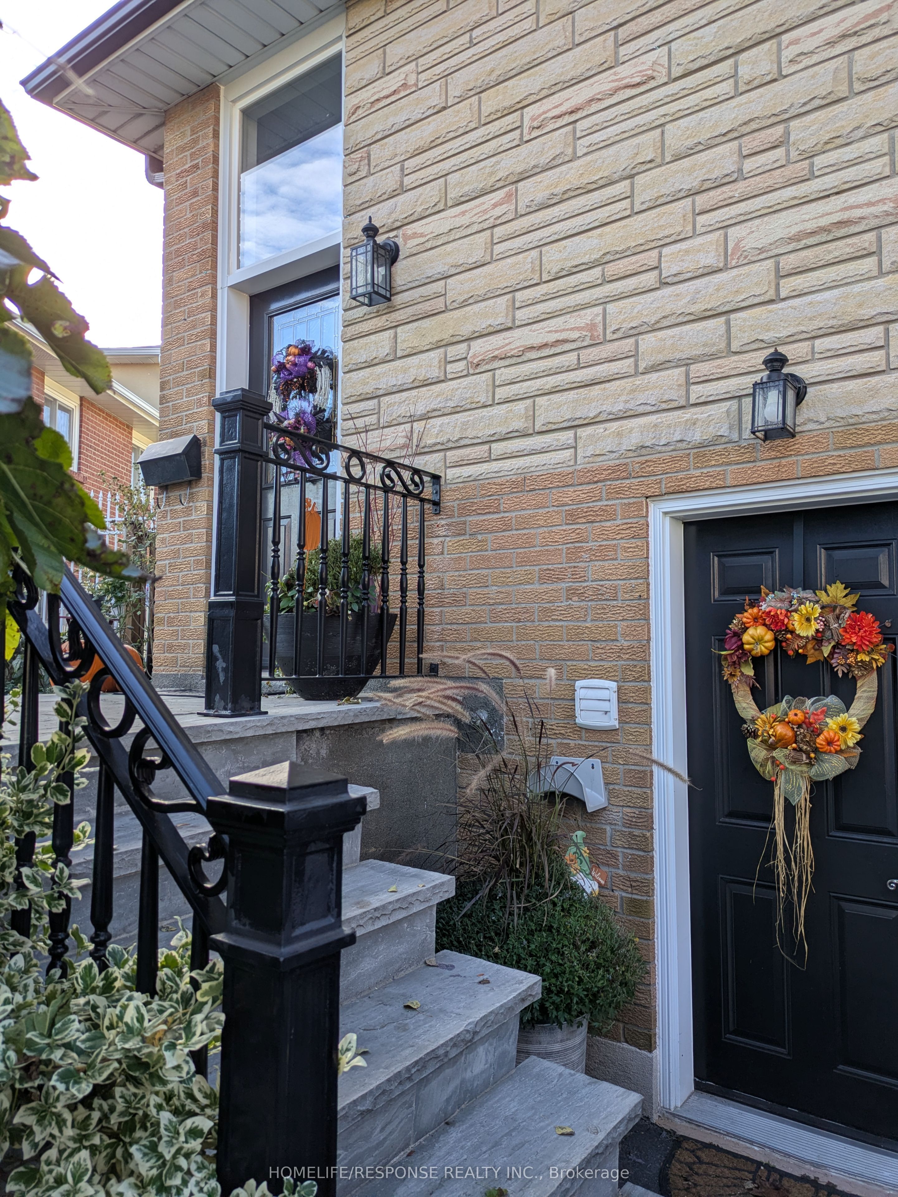 Additional image 2 of 3430 Homark Drive, Mississauga, ON, L4Y 2K7