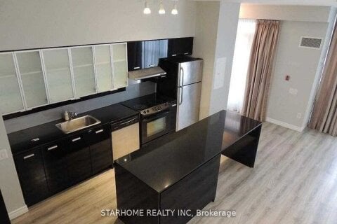 Additional image 8 of Th02-29 Singer Court, Toronto, ON, M2K 0B3