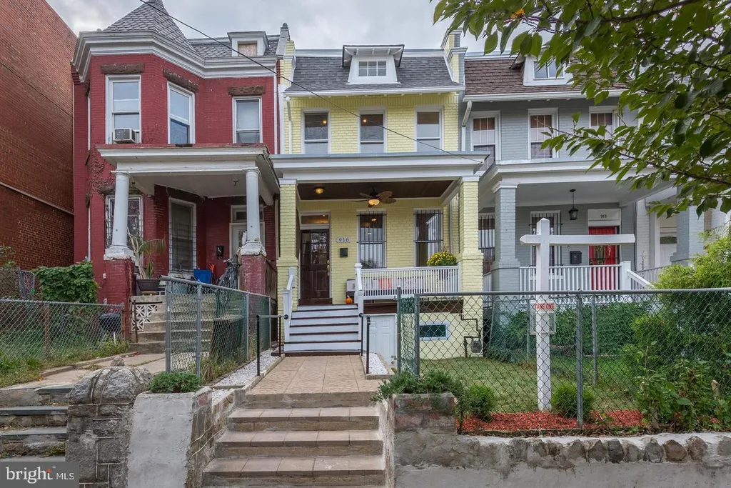 916 Shepherd Street NW, Washington, DC 20011