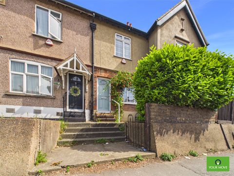 Abbs Cross Lane, Hornchurch RM12