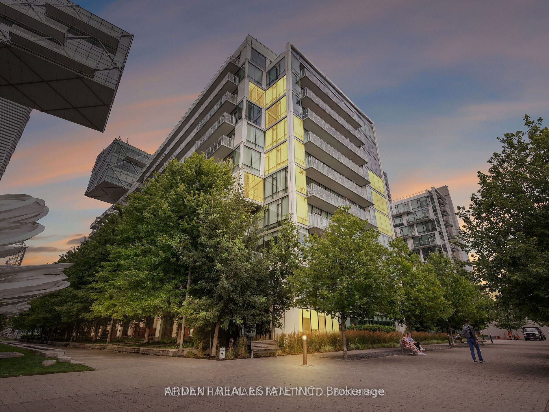 Additional image 3 of 824-39 Queens Quay N/a E, Toronto, ON, M5E 0A5