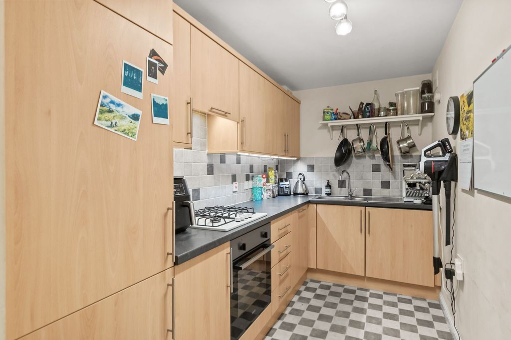 Additional image 5 of 2 bed flat for salePrestonfield Gardens, Linlithgow EH49