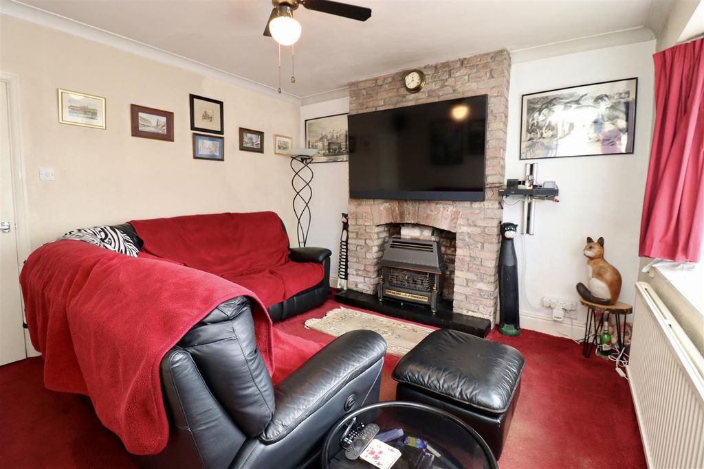 Additional image 6 of 4 bed detached house for saleYork Road, Shiptonthorpe, York YO43